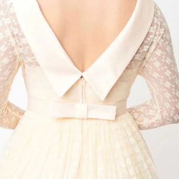 Unique Vintage Womens Large Peach Ivory Lace V-Back Formal Wedding Dress NWT - Picture 2 of 13